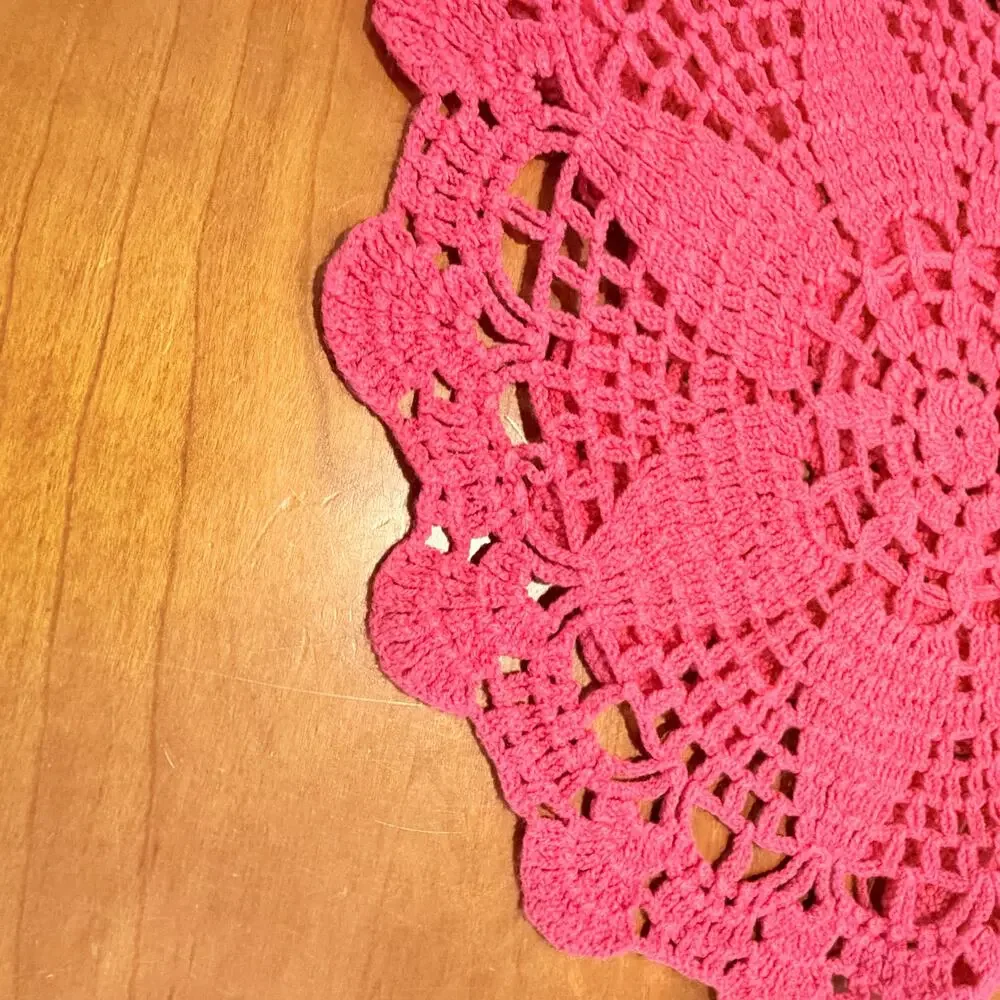 Lumiere Pink Crochet Tank Top Scalloped Open Knit Boho Large NWT - Picture 9 of 12